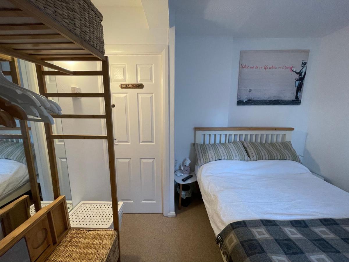 Appartamento Grundy House Uxbridge Esterno foto