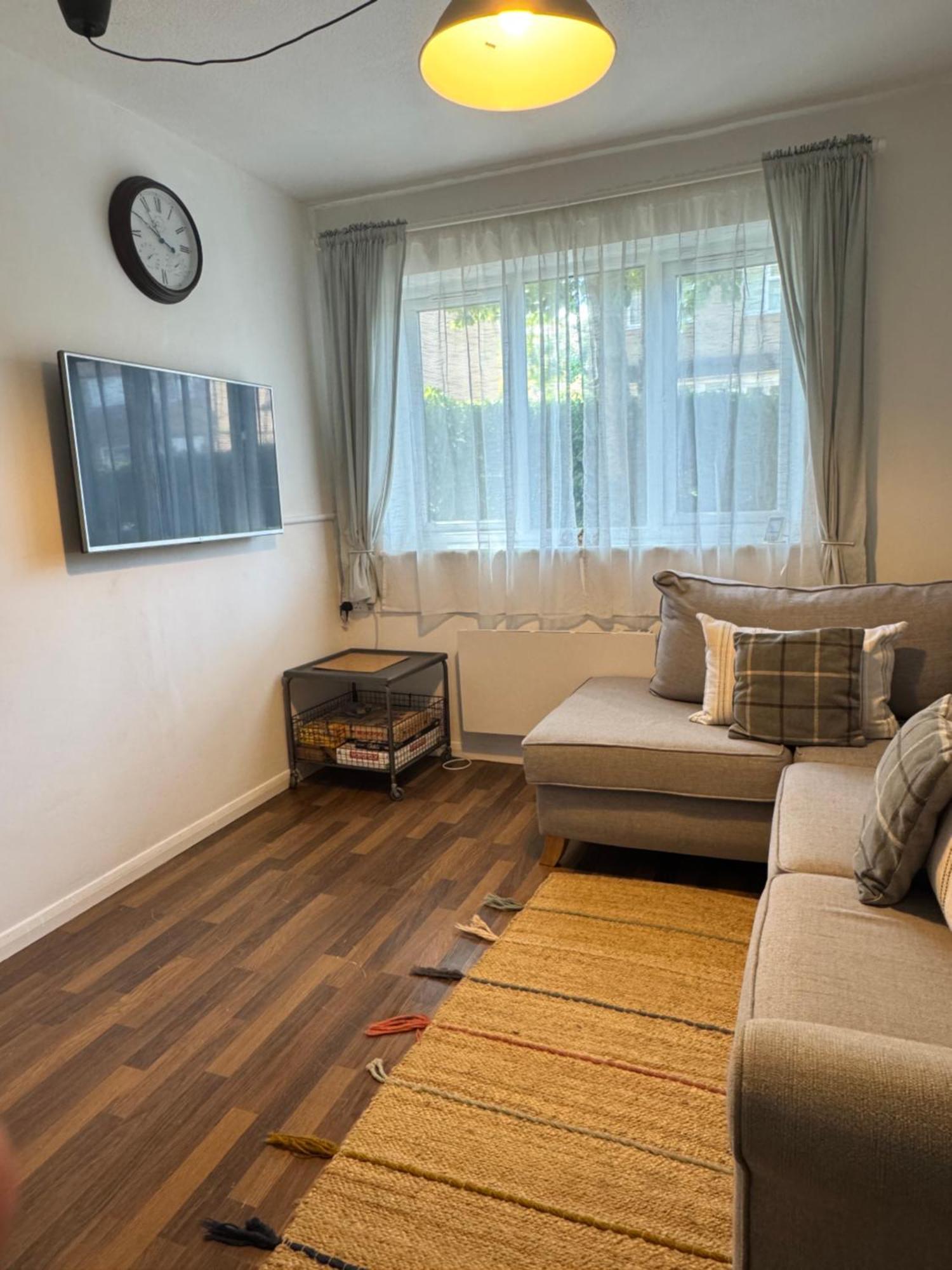 Appartamento Grundy House Uxbridge Esterno foto