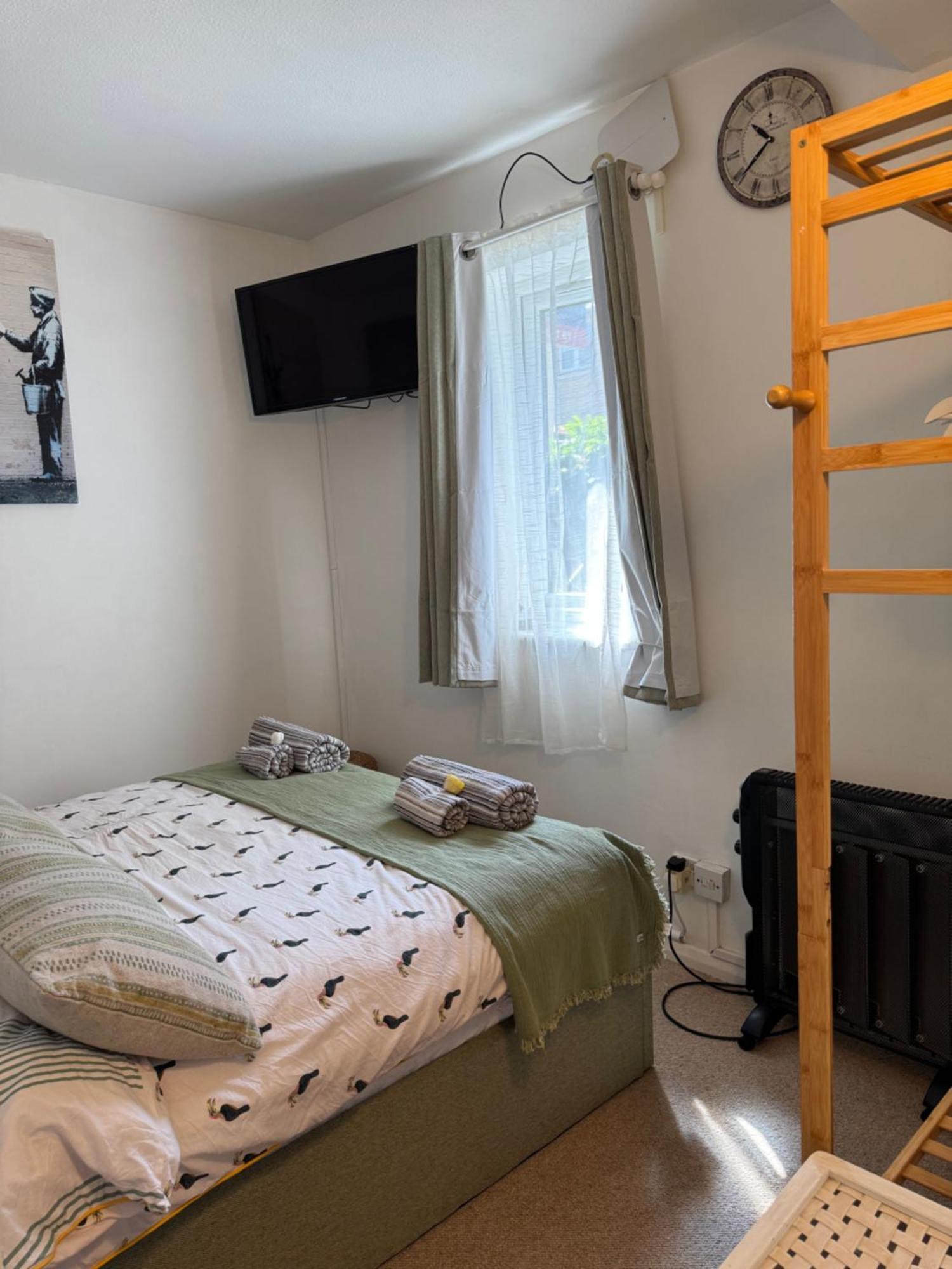 Appartamento Grundy House Uxbridge Esterno foto
